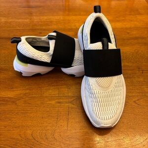 Sorel | Kinetic Impact Sneakers size 7